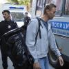 Festnahme in 2018: Nawalny verlässt das Gericht in Moskau. Wenige Tage vor geplanten Protesten in Russland wird er zu 30 Tagen Arrest verurteilt. Ein Gericht in Moskau hält den Oppositionellen für schuldig, bei der Organisationen landesweiter Demonstrationen im Januar gegen das Gesetz verstoßen zu haben.