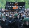 Der Protest gegen den kommenden G7-Gipfel hat vielfältige Formen: Im Bild Demonstranten am 1. Mai 2015 in Berlin.