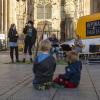 Das Heyoka-Theater ist in dieser Kulturnacht gleich an zwei Orten zu sehen: Wie gewohnt am Münsterplatz und erstmals auch auf seiner neuen Bühne in der Bleichstraße.