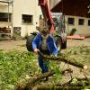 Eine Schneise der Verwüstung hinterließ ein Unwetter am Montagabend im südlichen Landkreis. Die größten Schäden gab es in Großaitingen.