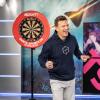 Basti Schwele kommentiert für Sport1 die Darts-WM.