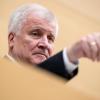 Abgang von der bayerischen Bühne: Ministerpräsident Horst Seehofer (CSU) ist auf dem Sprung nach Berlin.