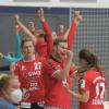 Trainer Max Högl und die Handballerinnen des TSV Haunstetten holten den nächsten Sieg.
