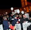 Rund 2000 Menschen demonstrierten im Jahr 2016 auf dem Augsburger Rathausplatz gegen einen Auftritt der damaligen AfD-Chefin Frauke Petry im Rathaus. 