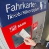 Übergriff am Fahrkartenautomat: Die junge Frau leidet noch heute, sagt sie.