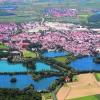 Wilden Orgien am Sendener Waldsee hat die Stadt mittels Anpflanzungen den Kampf angesagt. Foto: Archiv