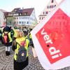 Mitglieder der Gewerkschaft Verdi setzen ihre Warnstreiks fort – auch in Augsburg. 