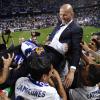 Real Madrid um seinen Trainer Zinedine Zidane feierte nach dem Sieg gegen Malaga die 33. Meisterschaft in Spanien.