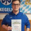 Tobias Rehm wurde für 100 Einsätze im Trikot der Schretzheimer Kegler geehrt.