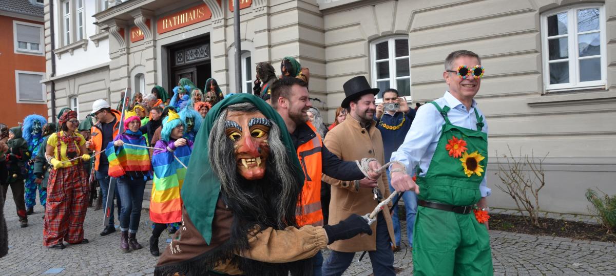 Waldschrath und Wasserbätscher stürzen Illertisser Schultes