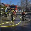 In Hofstetten brennt ein Wohnhaus. Die Feuerwehr ist im Einsatz.