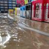 Starker Regen setzte am Donnerstagabend in Wertingen und Roggden Straßen und Keller unter Wasser. Die Feuerwehr war mehrfach im Einsatz.