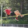 Beim Kreissportfest in der Leichtathletik zeigten die Schüler ihr Können. Der Meringer Gymnasiast schaffte beim Hochsprung fast 1,60 Meter.