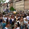 Die schönsten Tage des Sommers sind zurück - Augsburg feiert seine Sommernächte. Schon am ersten Abend waren tausende Besucher in der Innenstadt unterwegs.