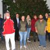 Bürgermeister Fridolin Gößl, dritter Bürgermeister Erhard Jackel und Organisator Dr. Michael Schmiz (von links) dankten den ehrenamtlichen Helfern, von denen einige am Donnerstagabend zum Feuerwehrhaus in Sinning kamen.  	