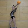 Turnen Rhythimsche Sportgymnastik Die zehnjährige Milana Bricka ist seit rund einem Jahr bei den Sportgymnastinnen des TSV Friedberg.