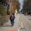 Zu schmale und mit Fußwegen kombinierte Radwege sind nur ein Punkt für ein Fahrradkonzept in Neuburg. Der Radverkehr in Neuburg soll attraktiver und sicherer werden. 