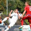 Aller Einsatz half Stefan Schimmer (links) gegen seinen Widerpart Fabian Rupp vom FC Memmingen II nichts. Schimmer und sein FC Gundelfingen kamen nicht zum erfolgreichen Abschluss und mussten sich mit einem 0:0 begnügen. 
