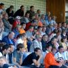 So voll war es im Stadion der SpVgg Au zu Oberliga-Zeiten. Demnächst könnte es auf der Tribüne völlig leer werden.  	