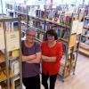 Renate Hoch-Ohnesorg (links) und Silvia Kuballa leiten die Horgauer Bücherei.