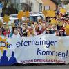 Bischof Bertram Meier bezeichnet sie als Sympathieträger: 300 Sternsinger zogen gestern durch Schrobenhausen und feierten einen Gottesdienst in der Kirche St. Jakob.