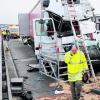 Vier Lkw waren am Unfall am 14. April auf der A 8 beteiligt. Foto: Weizenegger
