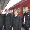 Den Umbau im Blick: (von links) Bahn-Manager Günther Pichler, Oberbürgermeister Armin Neudert, Bundestagsabgeordneter Ulrich Lange und Bahn-Projektleiter Rupert Mayer.