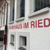 Im Parkhaus im Ried in Donauwörth hat sich ein Unfall ereignet.