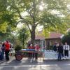 Der Maibaum-Transport mit Traktor und landwirtschaftlichem Anhänger kann erhebliche Folgen bei polizeilichen Kontrollen haben. 