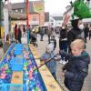 Tim und Tom Polzer aus Altenstadt widmeten sich am Stand von Jeffry Böhm mit Begeisterung dem Entenangeln.