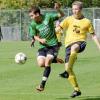 Hannes Reichherzer (links) erzielte innerhalb von acht Minuten einen Hattrick. 
