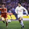 Darko Pancev gewann mit Roter Stern Belgrad 1991 den Europapokal der Landesmeister. Im Halbfinale schaltete der jugoslawische Meister den FC Bayern (im Bild: Hansi Pflügler) aus. 