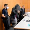 Am Landgericht Ulm hat am Freitag der Prozess um eine Messerattacke in Dornstadt begonnen. Der Angeklagte legte zum Auftakt ein Geständnis ab. 