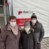 Nadine, Johanna und Bernd Jünger aus Dillingen kommen gerade von der Impfung der Zehnjährigen.