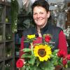 Christine Demmelmaier führt seit 1996 ihr Geschäft „Pusteblume Floristik“ in Röfingen. Blumenläden haben es auch künftig nicht leicht, sich gegen die bestehende Konkurrenz zu behaupten. 