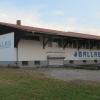 Diese Lagerhalle im Kühbacher Gewerbegebiet wollte die Kurz Holding in eine Gemeinschaftsunterkunft für Asylsuchende umbauen.
