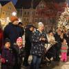 Besonders groß war der Andrang, als der Nikolaus den Mindelheimer Weihnachtsmarkt besuchte. 