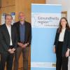 Sie wollen die Gesundheitskompetenz im Landkreis Neu-Ulm stärken (von links): Marc Löchner, Prof. Dr. Orkan Okan, Cara Krudewig und Landrat Thorsten Freudenberger.