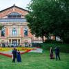 Die Bayreuther Festspiele starteten am Sonntag mit der Neuinszenierung von "Der Fliegende Holländer".