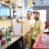 Ram Thapa und Tinh Diep Bui (von links) eröffneten im September in Dillingen das „Buddy Restaurant & Bar“.