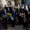 Chöre und Orchester begeisterten das Publikum in Maria Birnbaum. Rudolf Drexl (links, mit Blumen) erzählte über manche widrigen Übungsstunden.