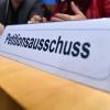 Der Petitionsausschuss des Bayerischen Landtags hat sich mit dem Fall eines Schwarzbaus zwischen Salgen und Zaisertshofen beschäftigt.
