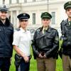 Blau statt grün: Ein Dreivierteljahr nimmt sich die bayerische Polizei Zeit, um neue Uniformen zu testen. Bürger müssen sich ab August auf ungewohnte Anblicke einstellen.