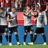 Erstmals gewinnt der FCA in Leverkusen - dennoch ist die Stimmung innerhalb der Mannschaft nicht ungetrübt.