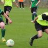 15 Tore in der Damen-Bezirksliga: Lisa Koukol vom FC Maihingen (rechts), hier im Zweikampf mit Fabiola Hopp vom SC Athletik Nördlingen. 	