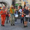 Mehr als 100 Menschen haben am Wochenende in Dillingen gegen Rechtspopulismus demonstriert. Ihr Motto: Herz statt Hetze.