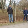 Auf dem Gelände am Fuß des Judenbergs können sich Tobias Kolb (links) und Matthias Buhl gut einen Skaterplatz vorstellen. 
