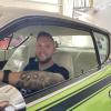 Felix Maier hat in Wittislingen eine Werkstatt für US-Autos eingerichtet. Er selbst fährt einen grünen Dodge Super Bee von 1971.