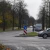 An der Einmündung der Königsallee in die Wertachstraße bringen Autofahrer mitunter viel Zeit zu, bis der Verkehr ein Abbiegen zulässt. Im Entwurf des Haushalts für 2018 ist nun das Geld für den Umbau der Kreuzung zum Kreisverkehr eingestellt, der den Verkehrsfluss verbessern soll. 