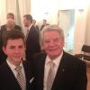 Lars Richter mit dem scheidenden Bundespräsidenten Joachim Gauck. 